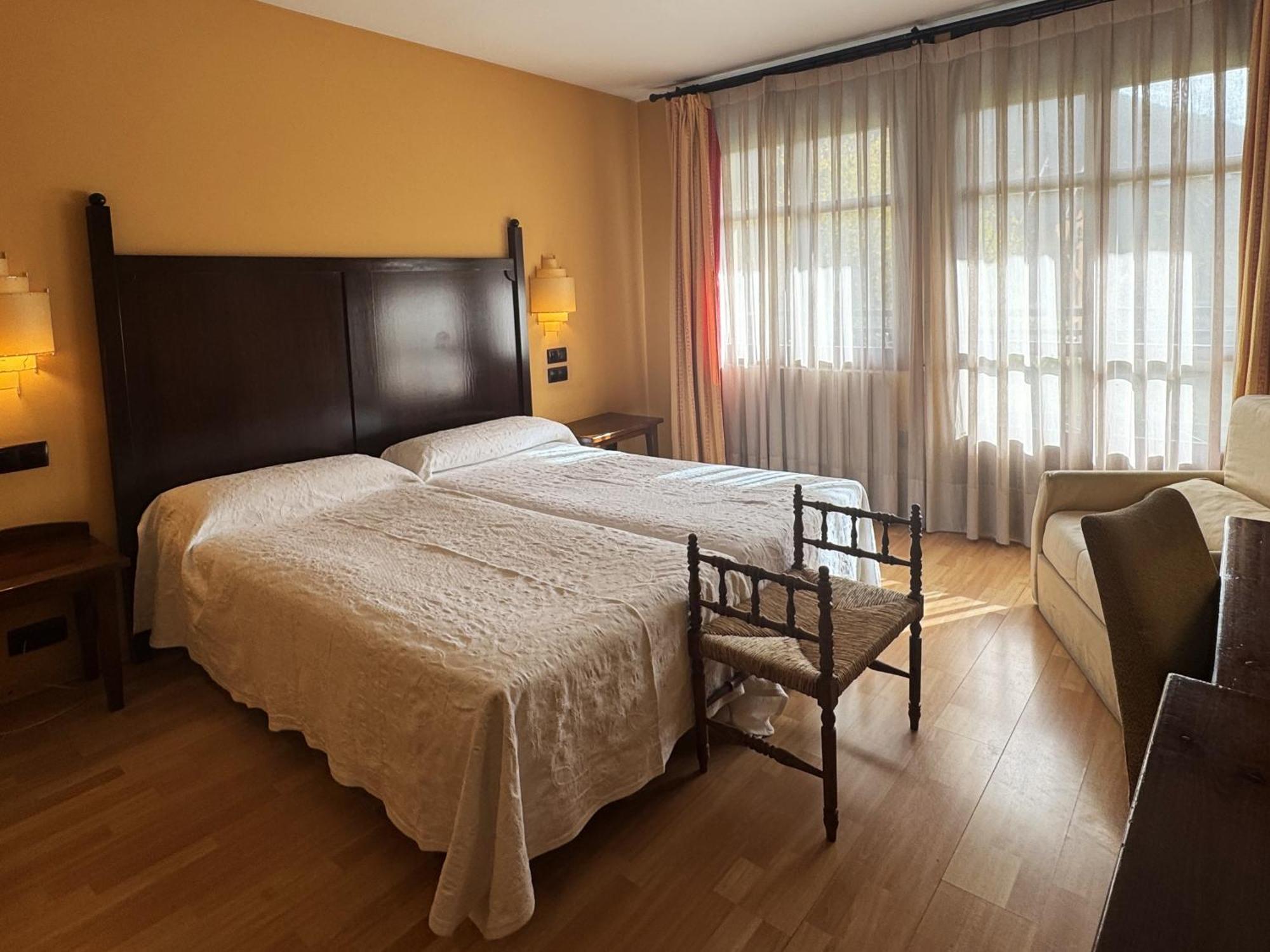 Hotel Cotiella 캄포 외부 사진