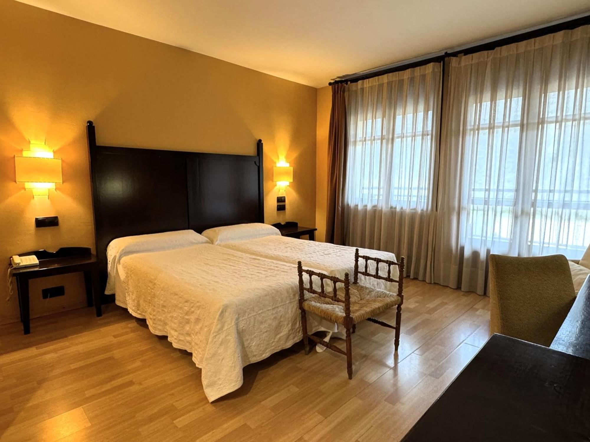 Hotel Cotiella 캄포 외부 사진